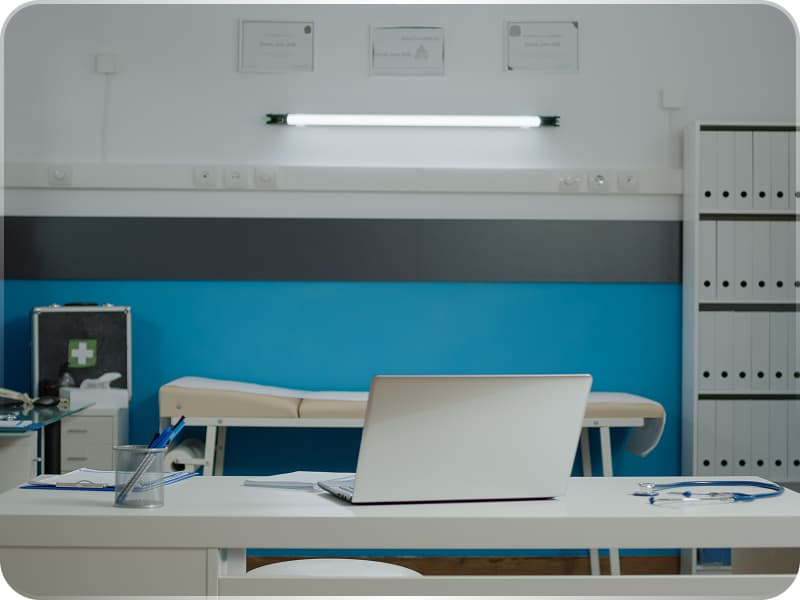 /images/certificationRoom-image.jpg