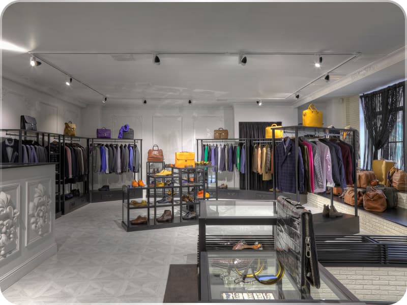 /images/dressRoom-image.jpg